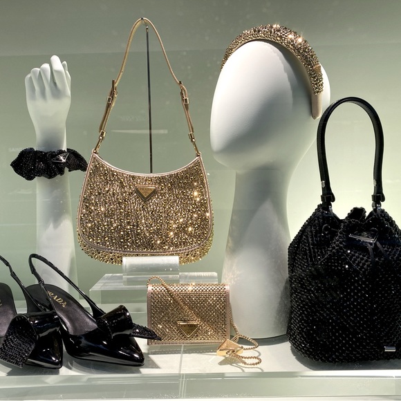 Indiana L - Designer - Picture 2 of 4